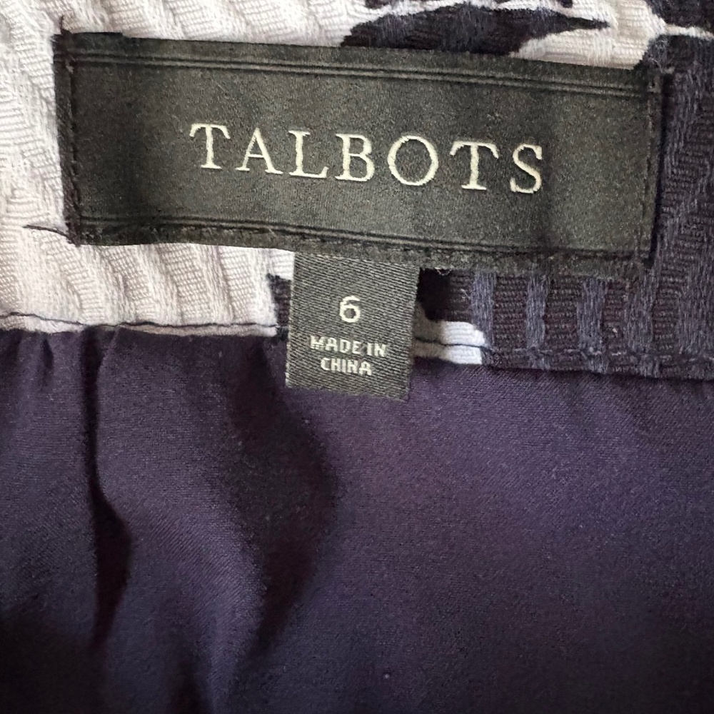 Talbots Size 6 Navy Blue and White Floral Pencil Skirt - Picture 3 of 4